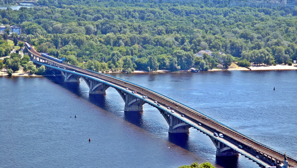 Міст Метро